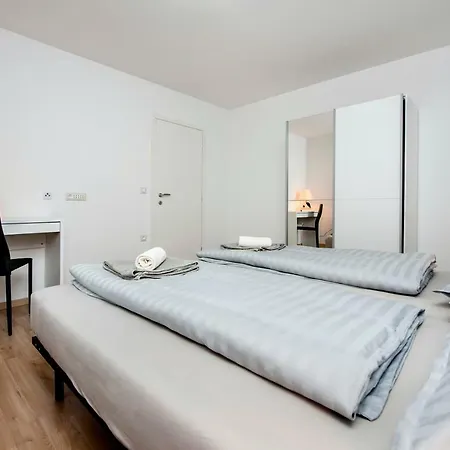 Apartment Sonata *